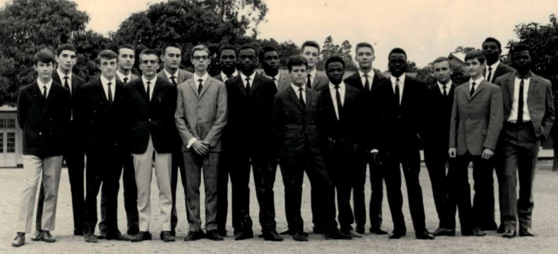 Rhétorique, Collège Saint-François de Salles, Lubumbashi.jpg