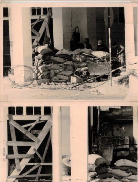 Image:Barricades.jpeg